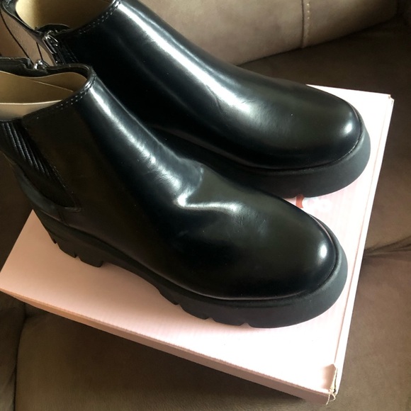 Sam and Libby Julia Chelse bootie . Woman’s size 8 
NWT.  Box not included. - Picture 5 of 7